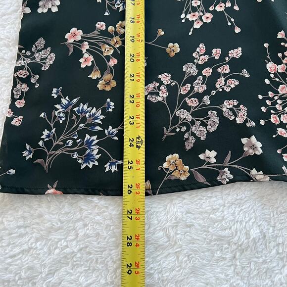 Skies Are Blue Floral Cold Shoulder Top Size M Forest Green 3/4 Sleeves Boho - Picture 6 of 8